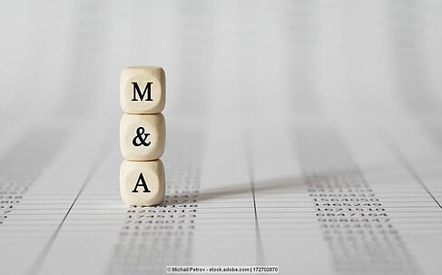 Buchstaben M und A für Mergers and Acquisitionss