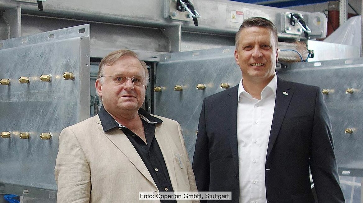 Werner Herbold, Geschäftsführer der Herbold Meckesheim GmbH (links), und Markus Parzer, Polymer Division President bei Coperion