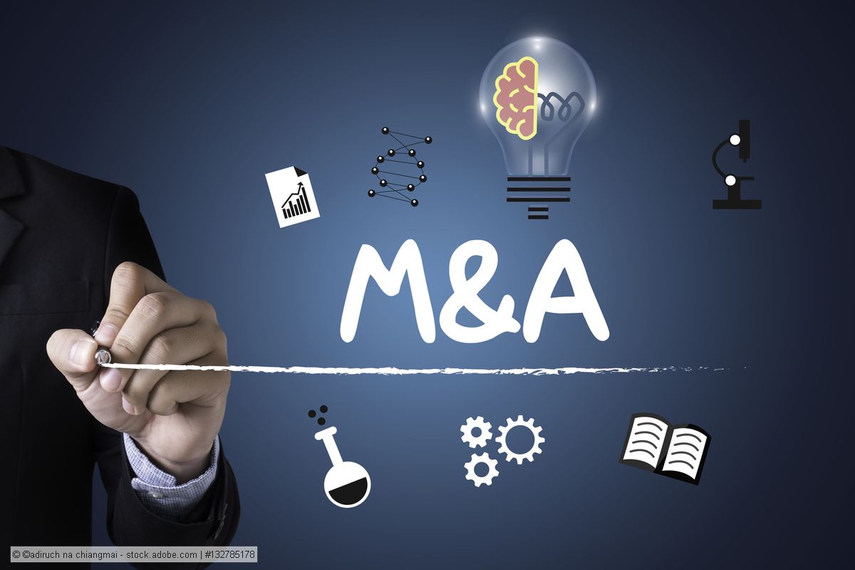 Stockimage mergers and aquisitions, image of a hand writing M&A, lab flask, book, turning gears