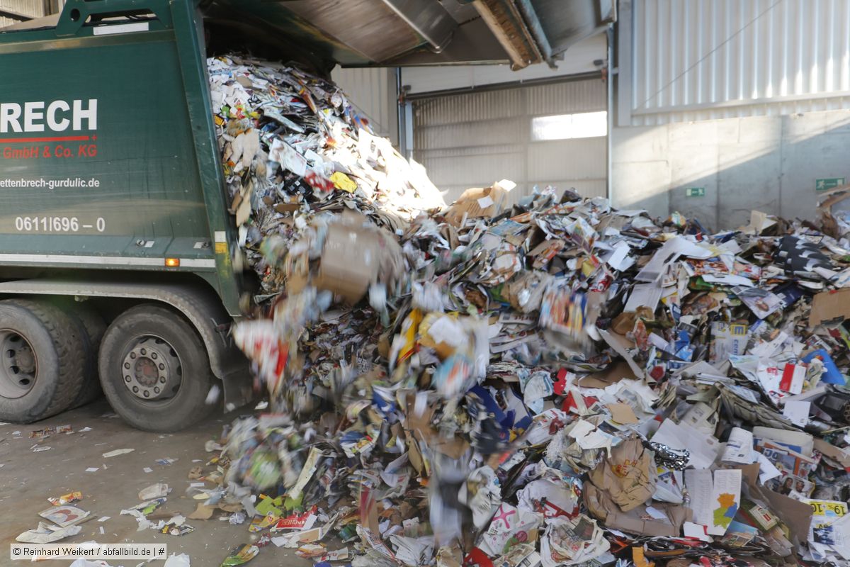 Altpapier: Recyclingquote trotz chinesischer Restriktionen gestiegen 