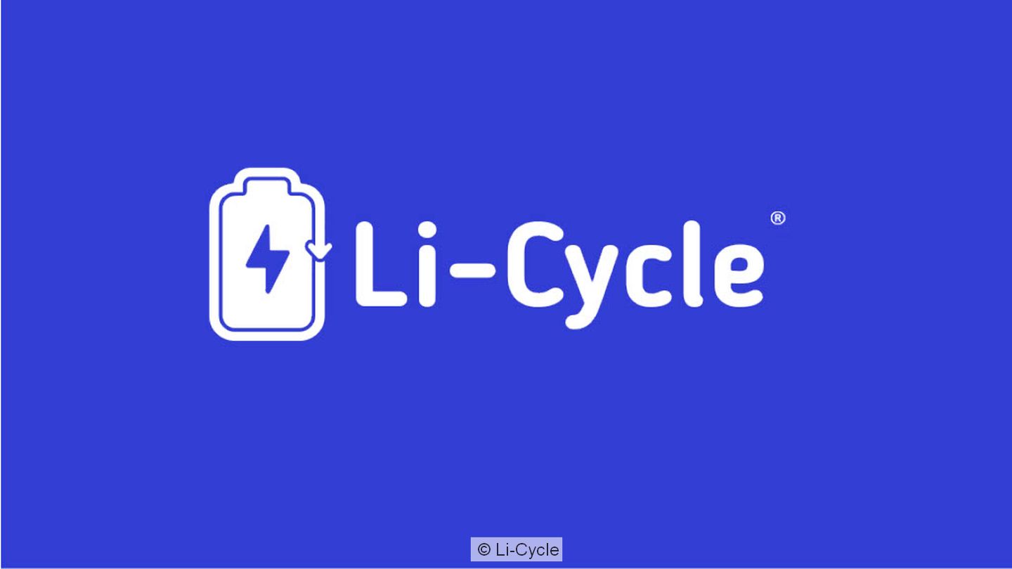 Logo vom Batterierecycler Li-Cycle mit weißer Schrift auf blauem Grund.